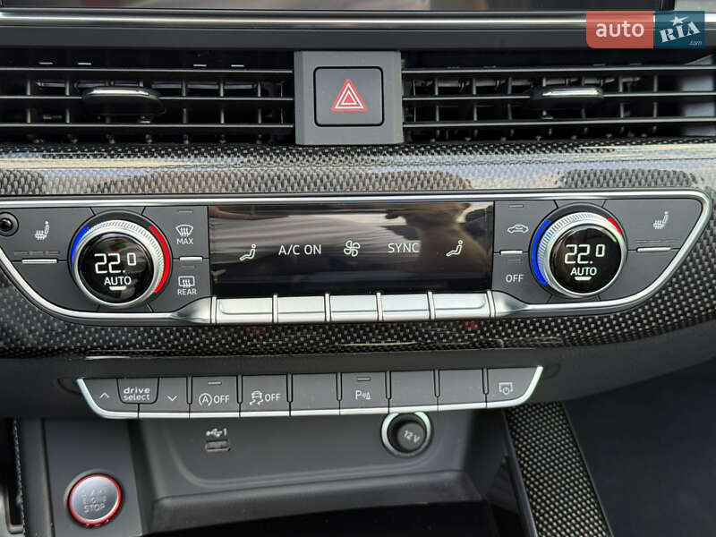 Кабріолет Audi S5 2022 в Києві