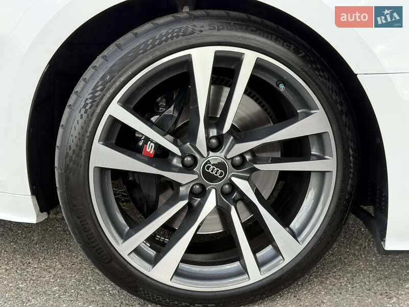 Кабріолет Audi S5 2022 в Києві