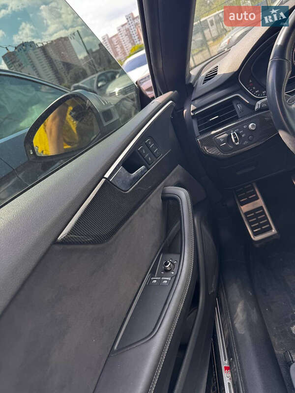 Купе Audi S5 2017 в Киеве