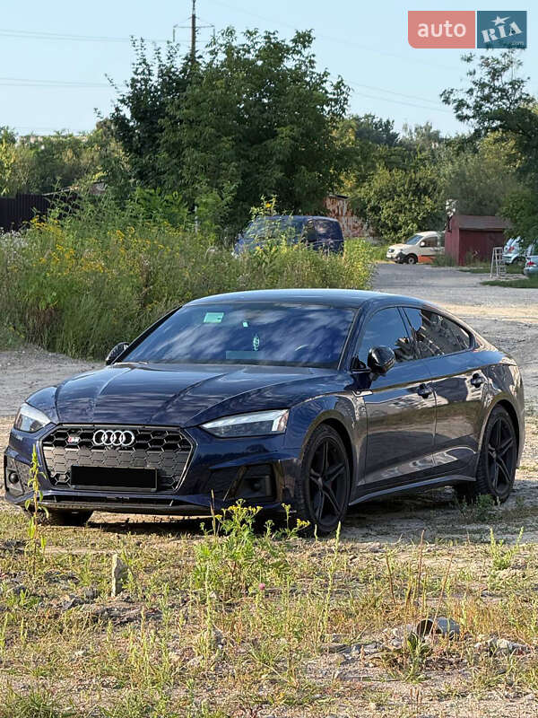 Купе Audi S5 2020 в 