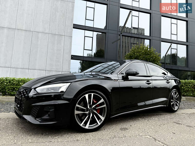 Купе Audi S5 2022 в Львове