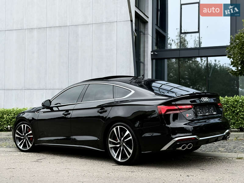 Купе Audi S5 2022 в Львове