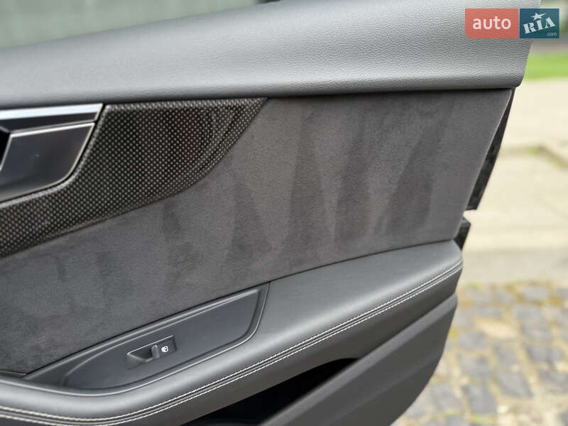 Купе Audi S5 2022 в Львове