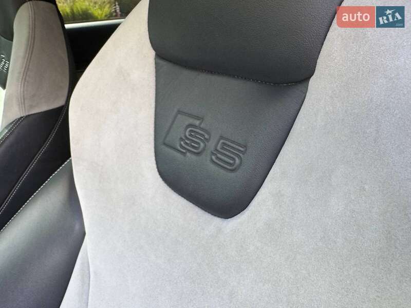 Купе Audi S5 2015 в Киеве