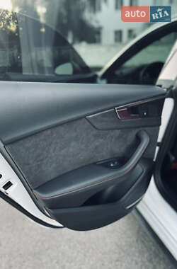 Купе Audi S5 2018 в 