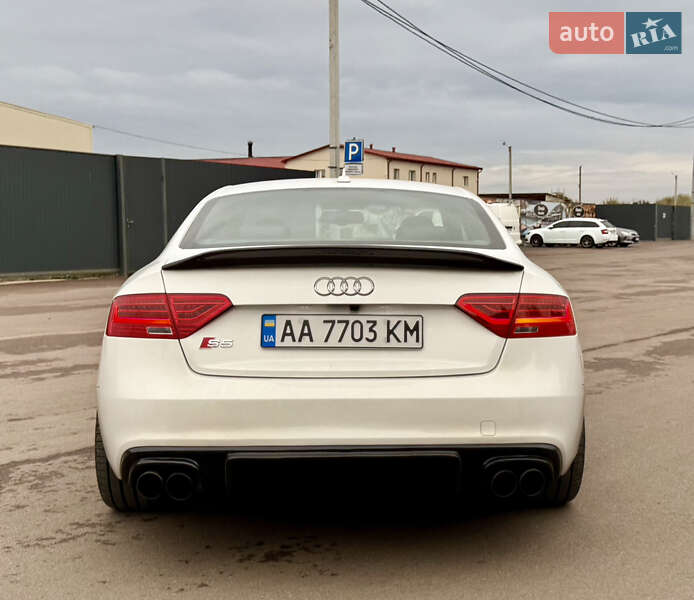 Купе Audi S5 2012 в Киеве