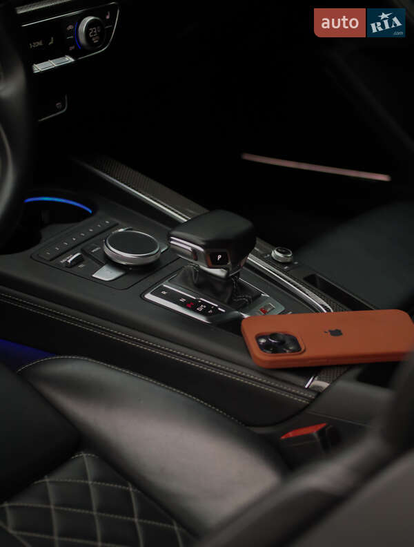 Купе Audi S5 2017 в Киеве