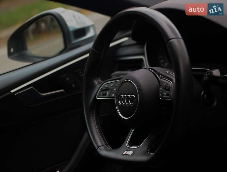 Купе Audi S5 2017 в Киеве