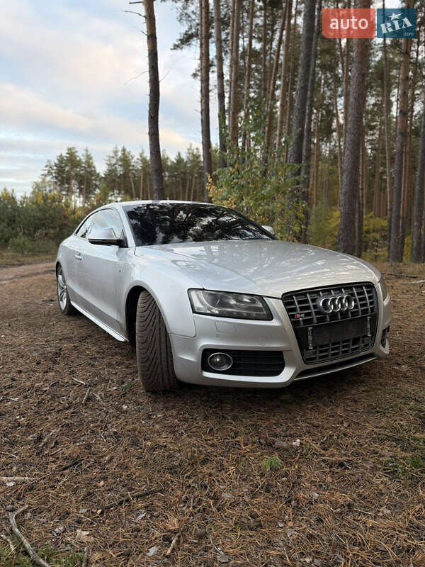 Купе Audi S5 2008 в Киеве