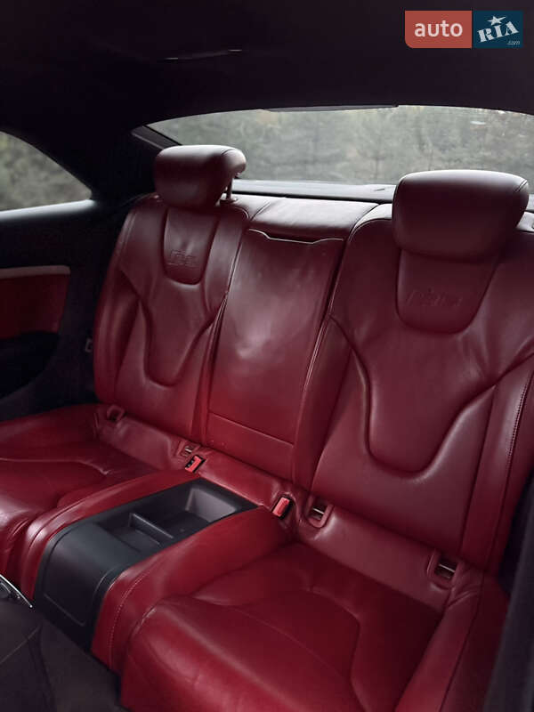 Купе Audi S5 2008 в Киеве