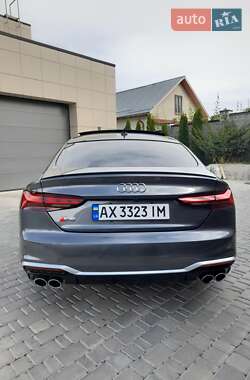 Купе Audi S5 2022 в 
