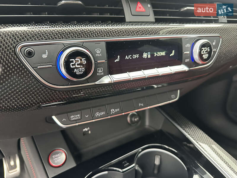 Лифтбек Audi S5 2024 в Киеве фото 14 Лифтбек Audi S5 2024 в Киеве