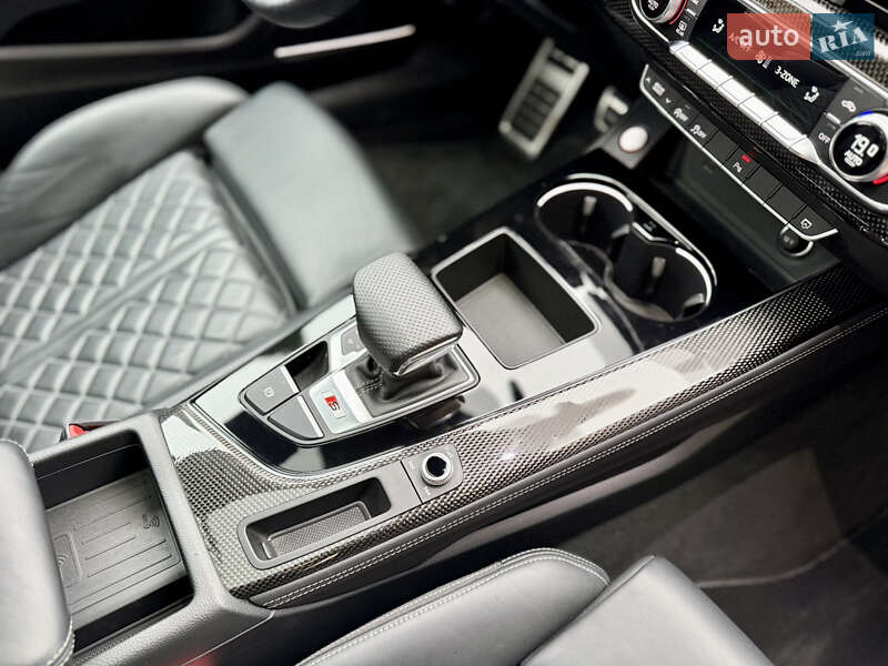 Купе Audi S5 2023 в Черновцах