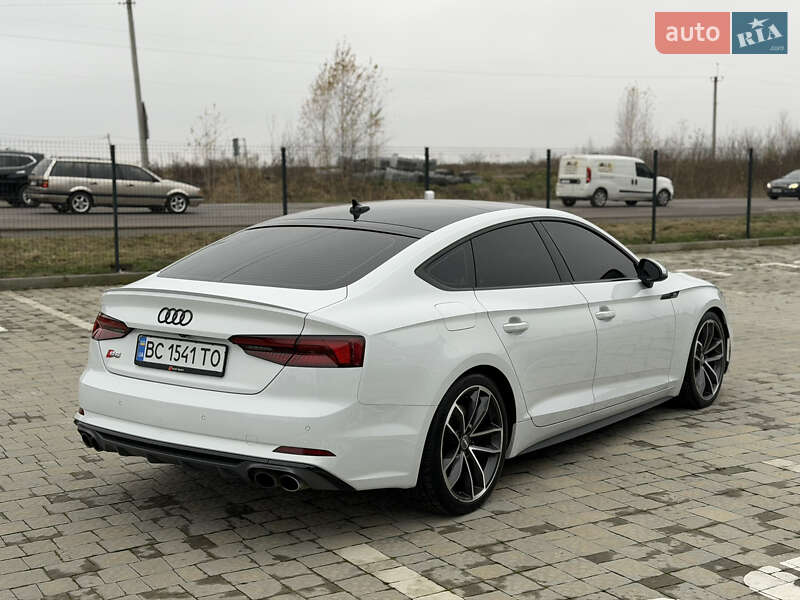 Купе Audi S5 2017 в Львові