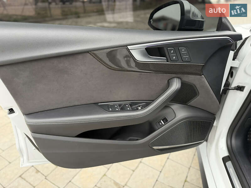 Купе Audi S5 2017 в Львові