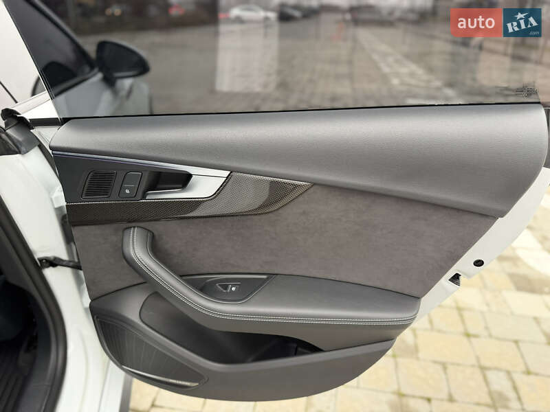 Купе Audi S5 2017 в Львові