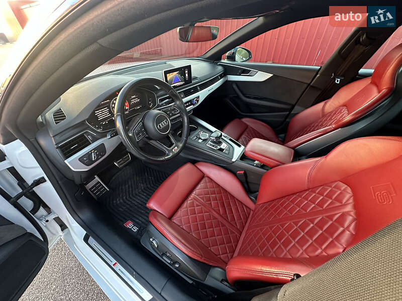 Купе Audi S5 2019 в Киеве