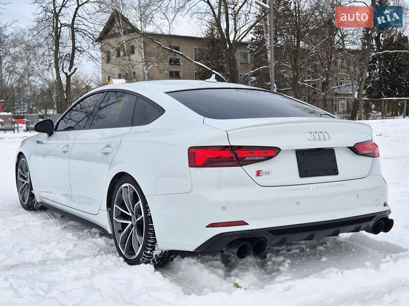 Купе Audi S5 2019 в Коломые