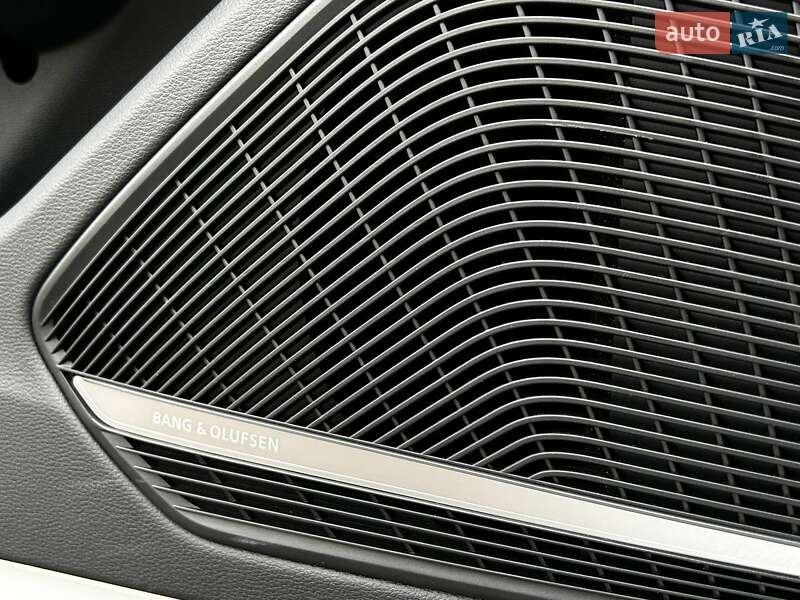 Лифтбек Audi S5 2024 в Киеве