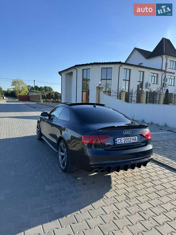 Купе Audi S5 2013 в Чудее