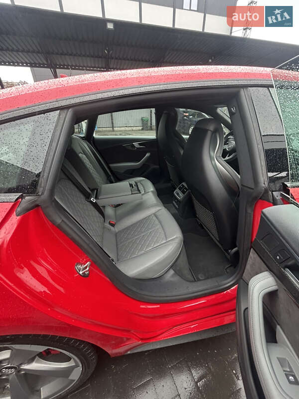 Купе Audi S5 2018 в Киеве