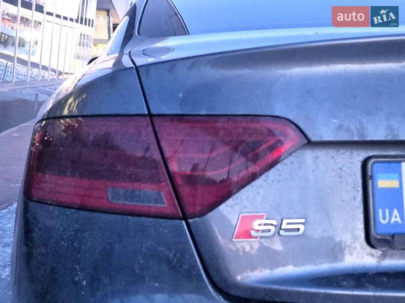 Купе Audi S5 2015 в Києві