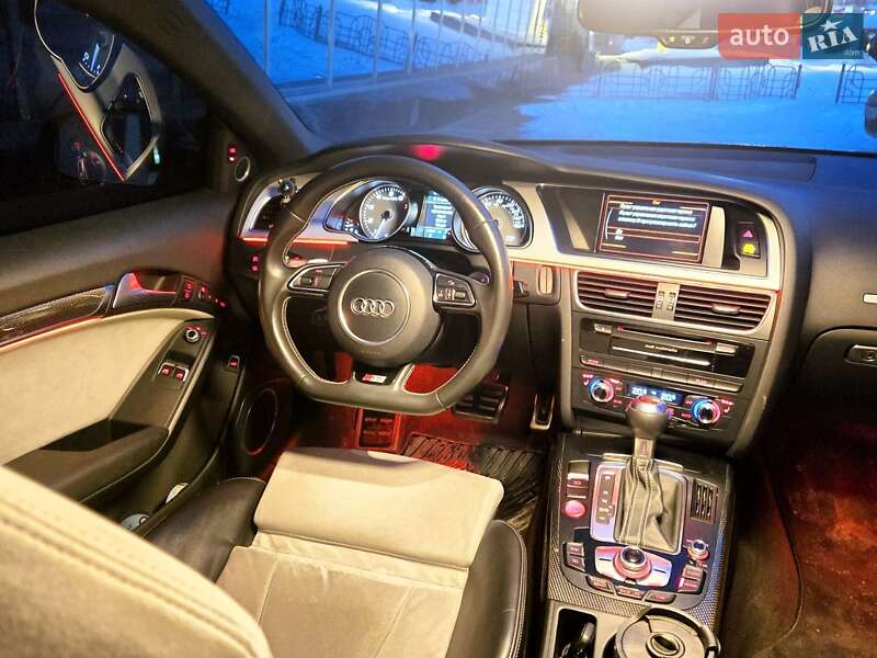 Купе Audi S5 2015 в Києві