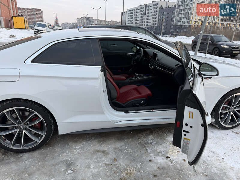 Купе Audi S5 2018 в Львові