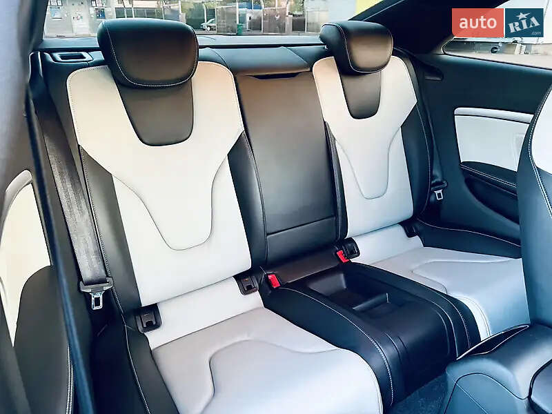 Купе Audi S5 2012 в Киеве фото 23 Купе Audi S5 2012 в Киеве