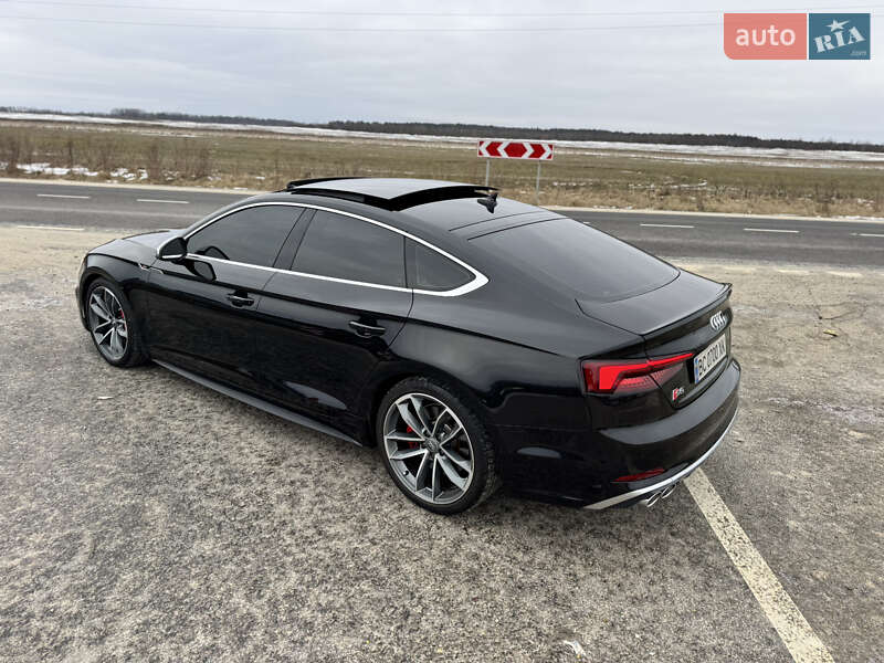 Купе Audi S5 2018 в Львові