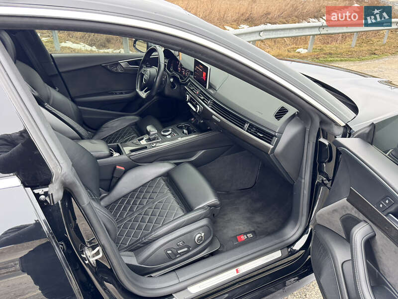 Купе Audi S5 2018 в Львові
