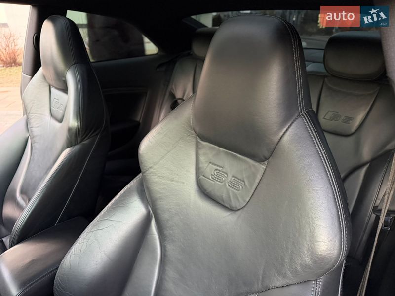 Купе Audi S5 2008 в Киеве