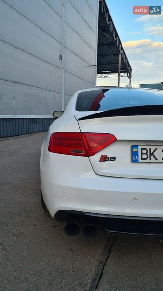 Купе Audi S5 2014 в Рівному