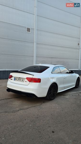Купе Audi S5 2014 в Рівному