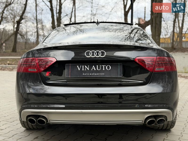 Купе Audi S5 2013 в Тернополі