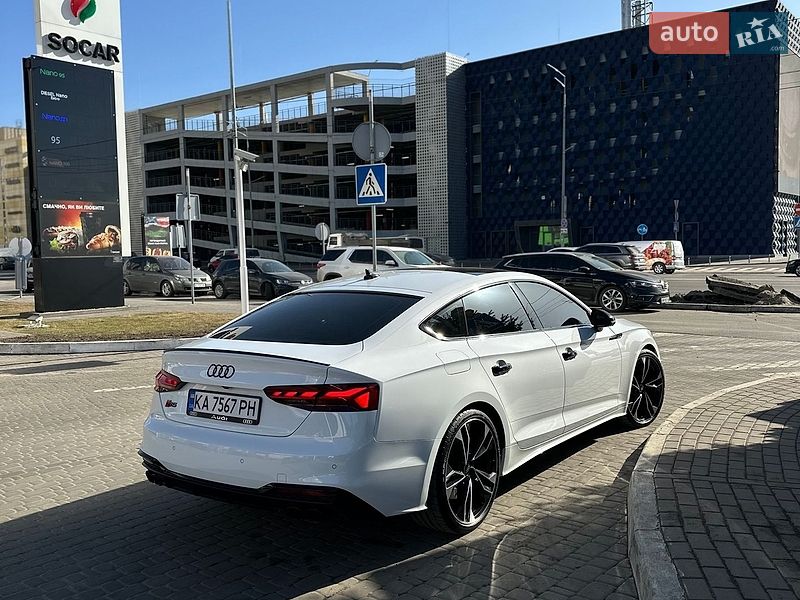 Лифтбек Audi S5 2024 в Киеве