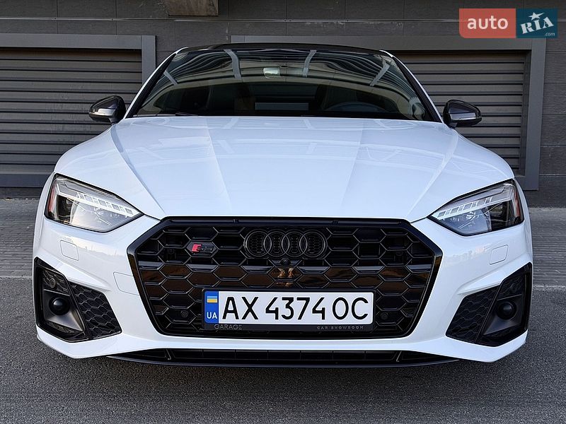 Купе Audi S5 2023 в Киеве