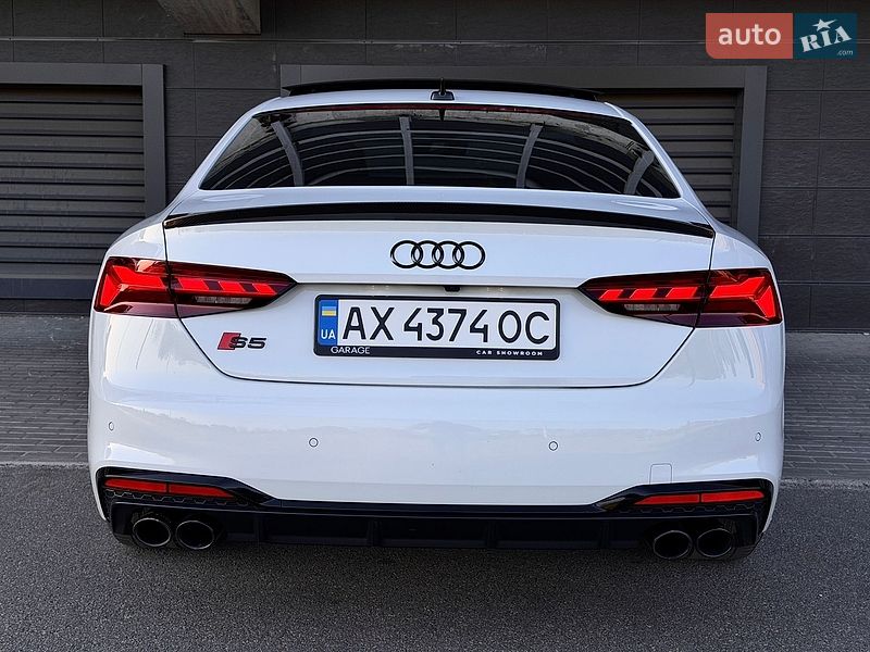 Купе Audi S5 2023 в Киеве