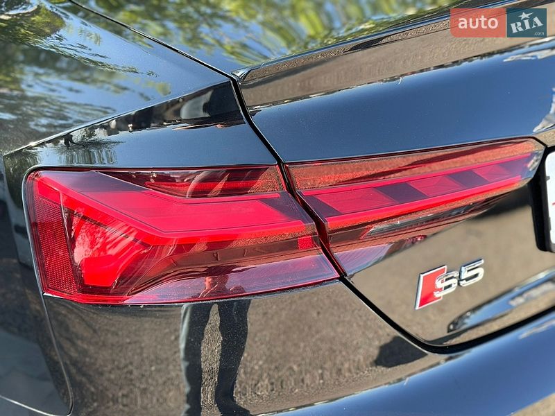Купе Audi S5 2017 в Киеве