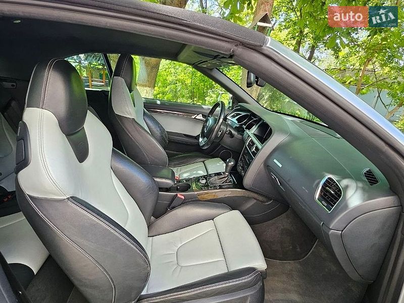 Кабріолет Audi S5 2010 в Таїрове