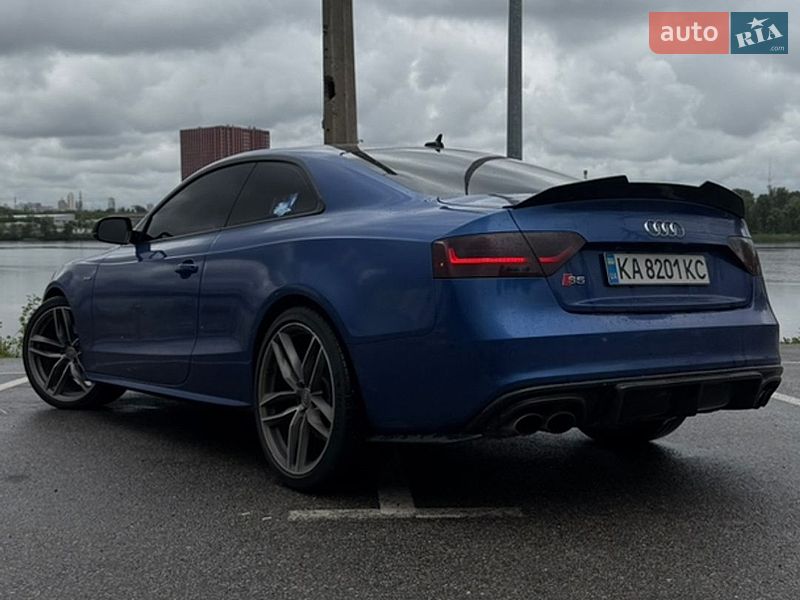 Купе Audi S5 2016 в Киеве