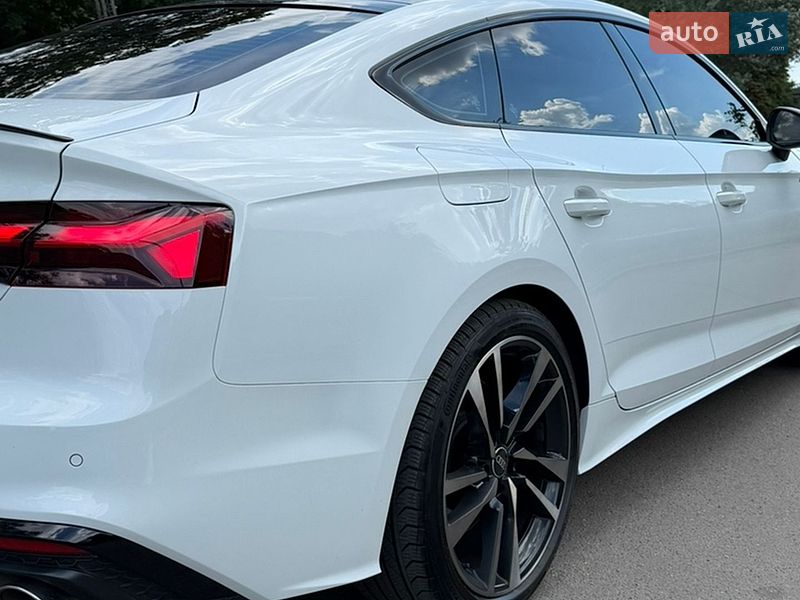 Ліфтбек Audi S5 2024 в Києві фото 15 Ліфтбек Audi S5 2024 в Києві