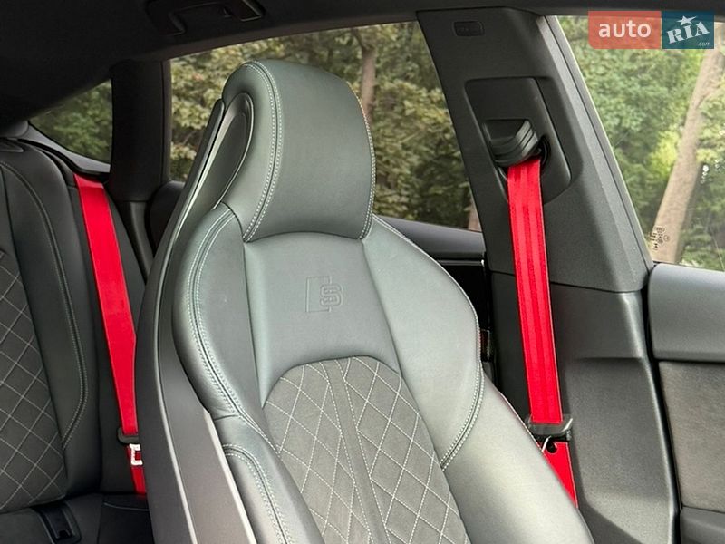 Ліфтбек Audi S5 2024 в Києві фото 30 Ліфтбек Audi S5 2024 в Києві