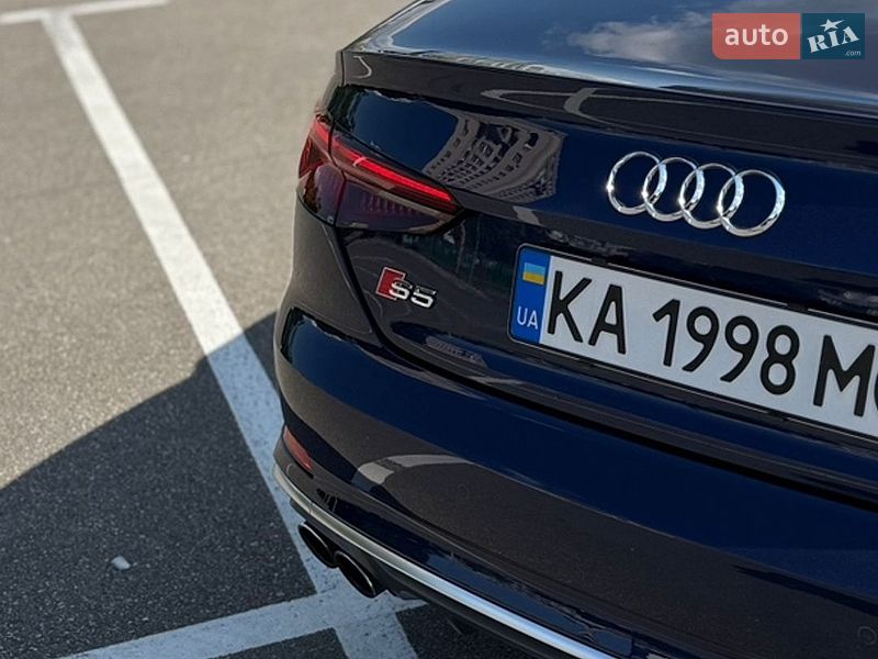 Кабриолет Audi S5 2017 в Киеве