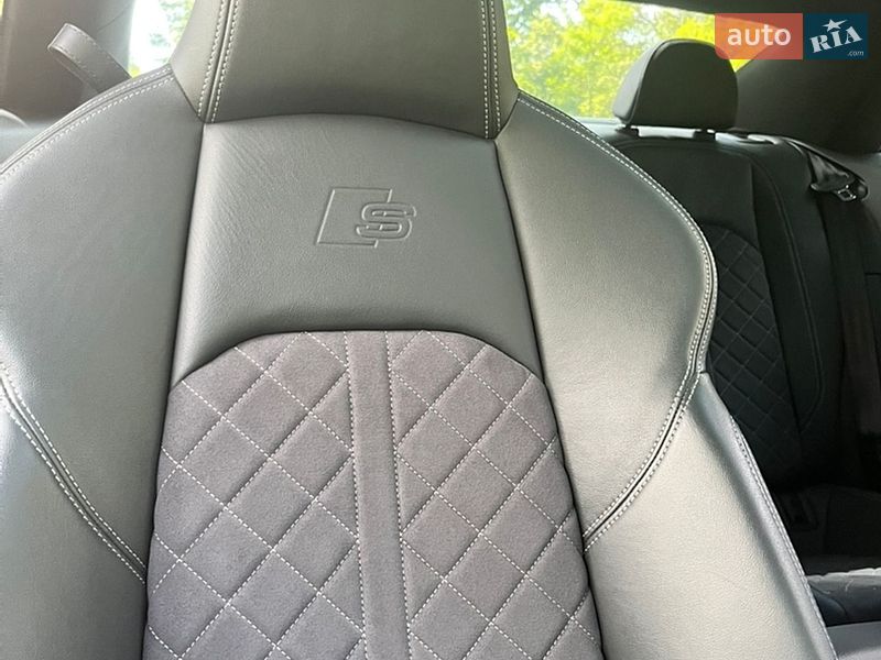 Купе Audi S5 2022 в Павлограде