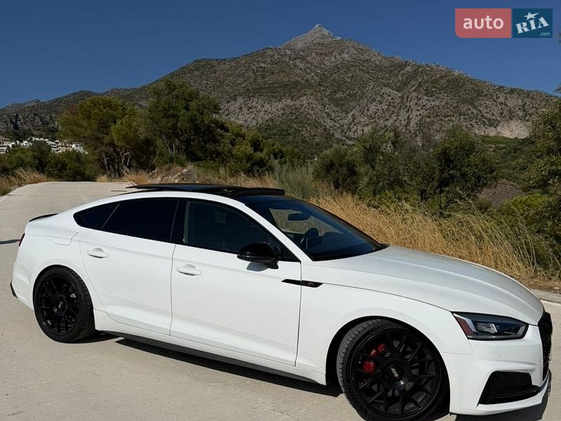 Купе Audi S5 2017 в Киеве