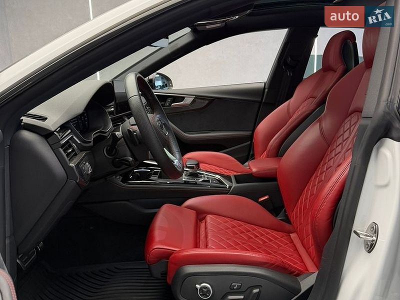 Купе Audi S5 2024 в Одессе