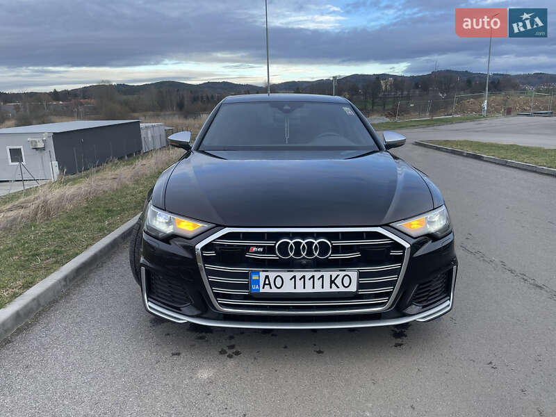 Седан Audi S6 2019 в Мукачево