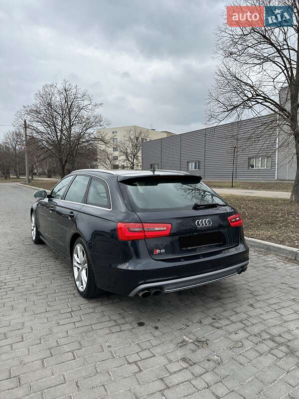 Универсал Audi S6 2012 в Киеве