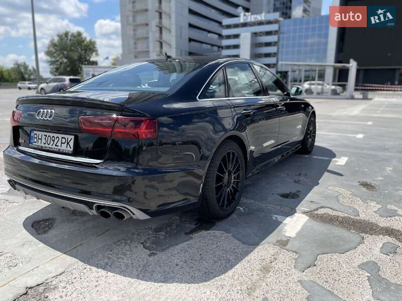 Седан Audi S6 2015 в Киеве